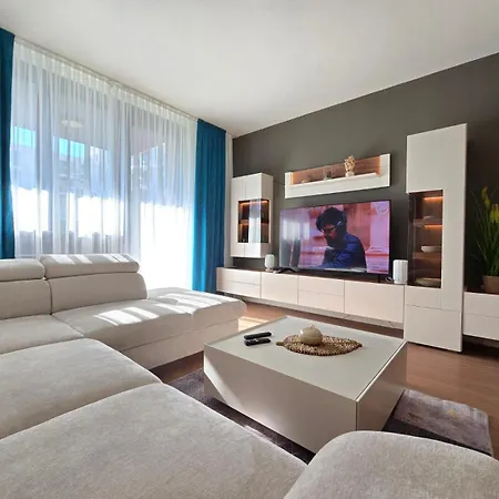 Bw Quartet 303 Deluxe Lägenhet Belgrad