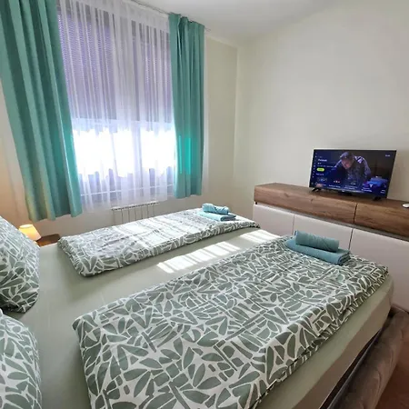 公寓 Bw Quartet 303 Deluxe 贝尔格莱德