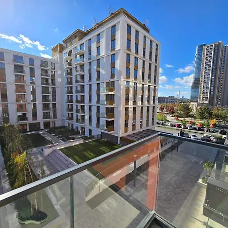 Bw Quartet 303 Deluxe 公寓 *