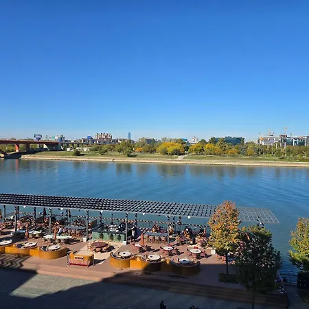 公寓 Bw Quartet 303 Deluxe *